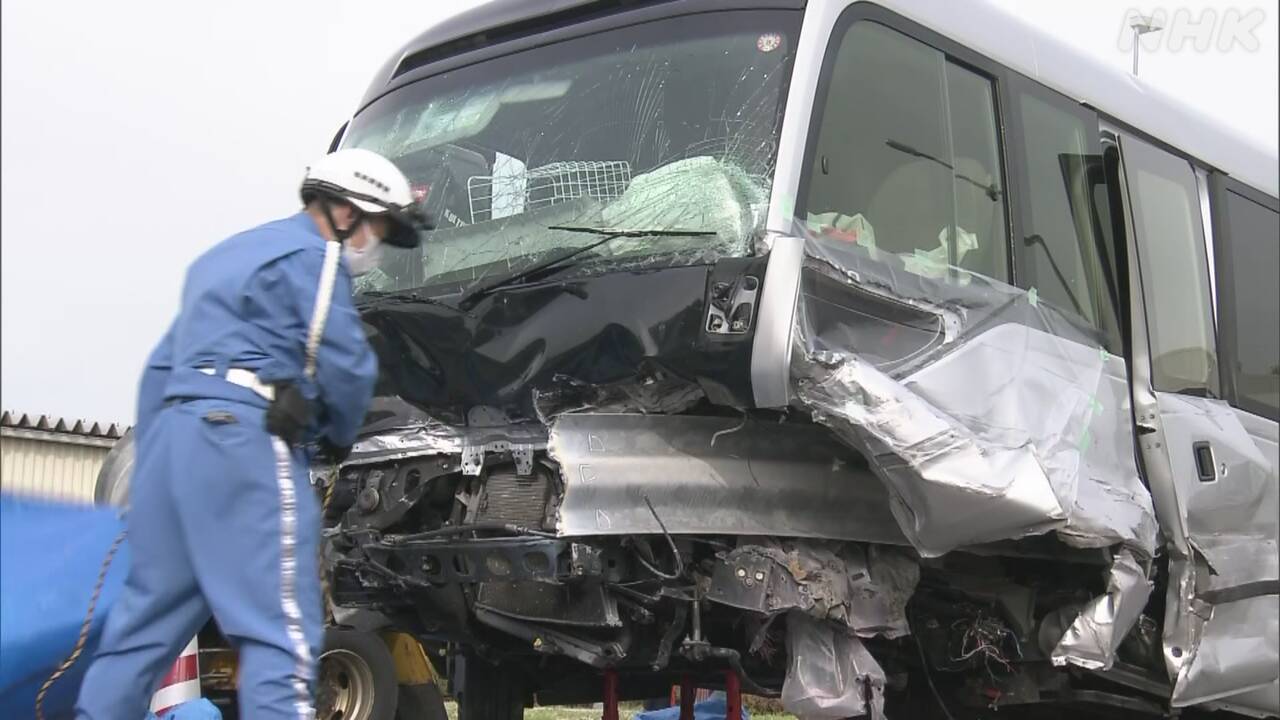 福島県　高校生が乗ったバスが事故　1人亡くなって20人けが